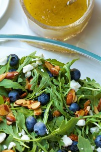 blueberry-arugula-salad-with-honey-lemon-dressing-4