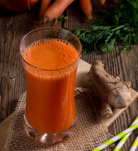 40232021 - freshly squeezed carrot juice